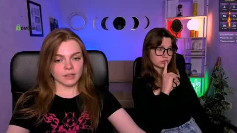 Ronni online show from June 6, 10:49 pm