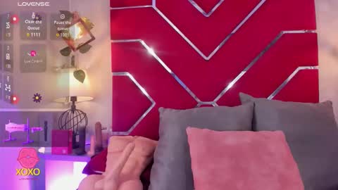 Veronica Olson online show from November 9, 3:24 am