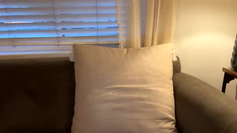 Snapshot of veronica_vaughn__ chatting on December 23, 10:23 pm Veronica Vaughn online show from December 23, 10:23 pm