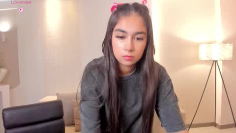 veronicablue1 online show from November 10, 10:32 am