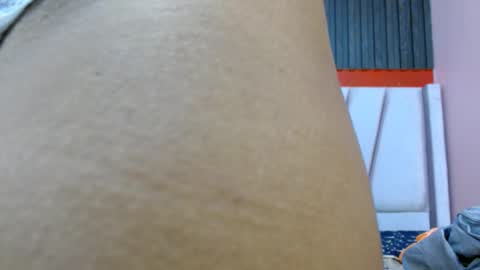 Snapshot of veronicarobles chatting on October 10, 7:19 pm Veronica Robles online show from October 10, 7:19 pm