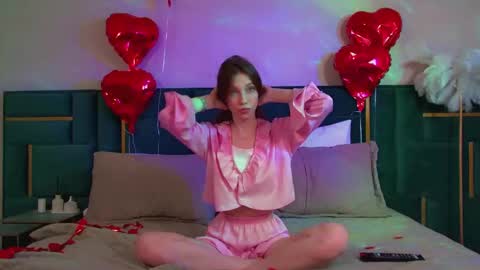 Veronica online show from February 13, 7:59 pm