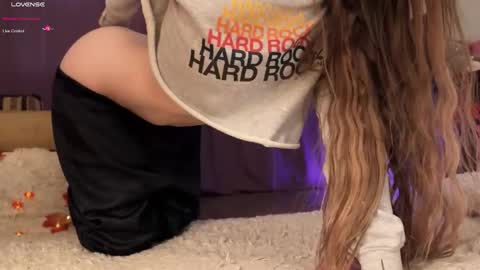 VeronikaAV online show from November 25, 9:00 am