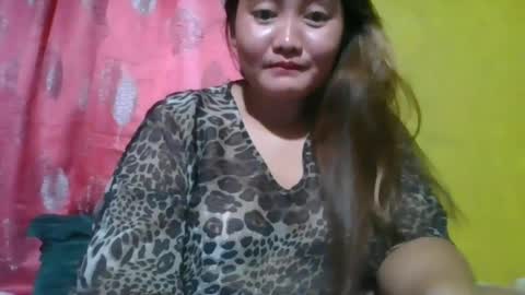 versatile_hottie_asian online show from July 28, 3:32 pm