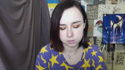 veryveryvery_shy online show from February 28, 6:32 am