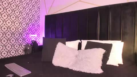 Sthefanny online show from November 8, 11:59 am