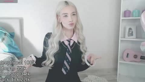 vickyfuckingdoll online show from June 9, 12:32 am