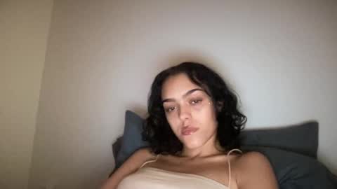 Goddess Victory  online show from January 4, 9:00 am