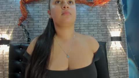 victorira online show from December 22, 6:44 pm