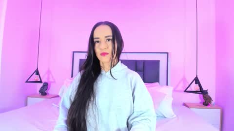 valentina online show from November 12, 9:29 am