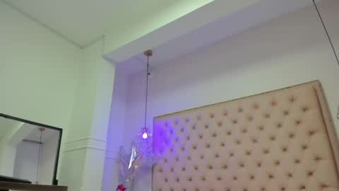 victoria_kitt online show from June 8, 7:25 pm