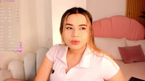 victoria  online show from February 15, 11:31 am