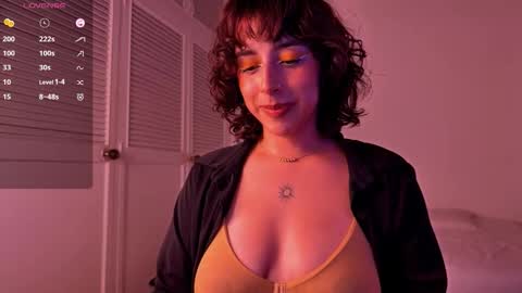 victoriaamelie online show from March 2, 3:50 am