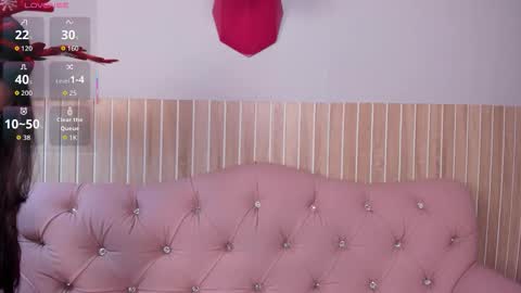 Vicky online show from November 27, 8:45 pm