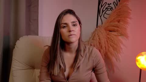 VictoriaNova online show from February 25, 7:12 pm