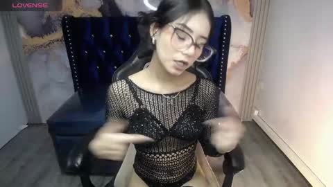 Live 1000pm 600am COLOMBIAN HOUR online show from May 14, 8:36 pm