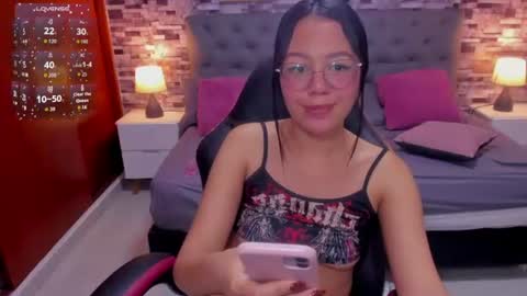 Violet online show from June 11, 12:32 am