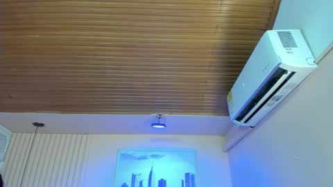 Viiolett online show from March 27, 7:47 pm