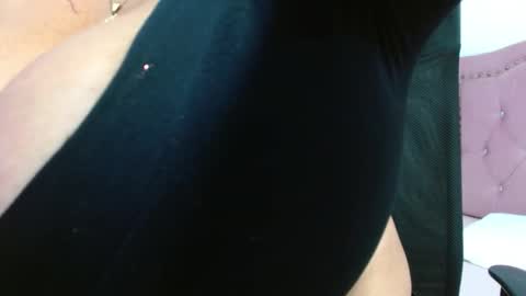 viioleta online show from November 19, 1:11 pm