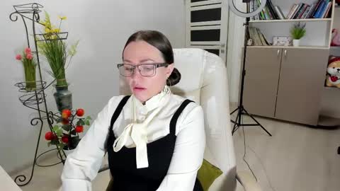 Ukrainian-woman online show from November 28, 7:00 am