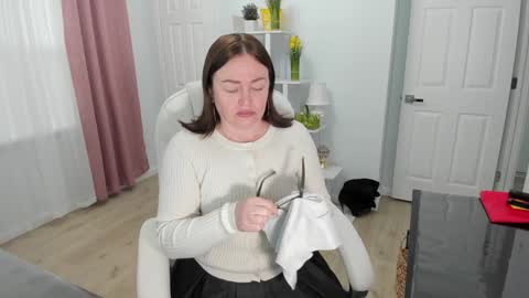 Ukrainian-woman online show from February 4, 1:06 pm