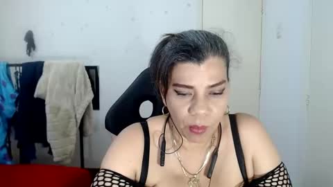 VIKY ADAMS online show from February 28, 6:31 pm