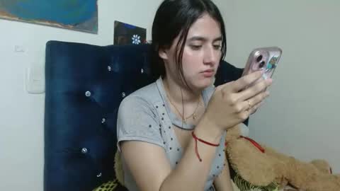 vikysexy28 online show from December 14, 3:56 am