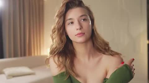 Lana online show from September 10, 11:32 am