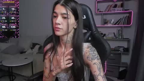 vinkitinkii online show from February 14, 6:45 am