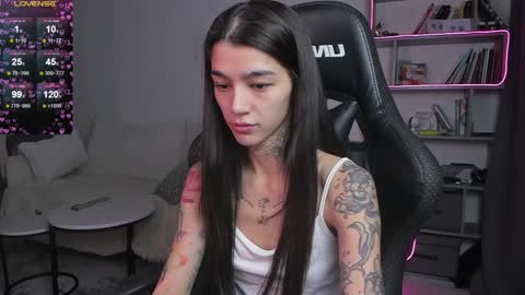 vinkitinkii online show from February 5, 6:46 am