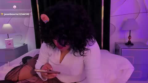 Vin  online show from April 10, 9:32 pm