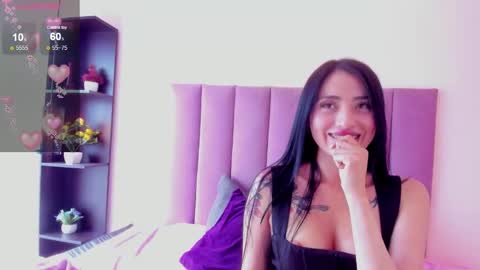 violet online show from March 13, 4:08 pm