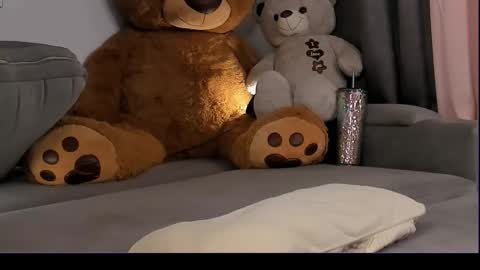 Snapshot of violet_sweett1 chatting on October 15, 12:57 am Violet online show from October 15, 12:57 am