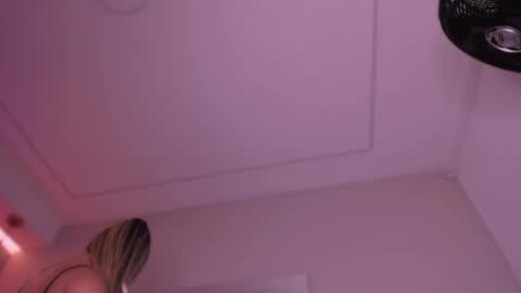 Violeta  online show from December 5, 11:22 am