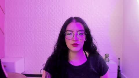     online show from May 19, 9:22 pm