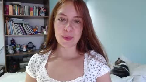 Snapshot of violeta_peter69 chatting on September 14, 9:45 pm Violeta Peter online show from September 14, 9:45 pm