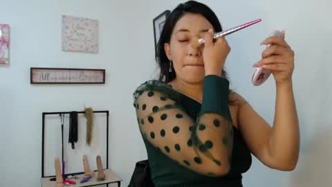 violeta_scott_ online show from April 15, 2:50 pm