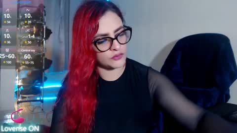 Snapshot of violetabitch chatting on March 2, 3:13 am Violetta Morningstar online show from March 2, 3:13 am