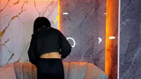 violeth_b online show from October 27, 12:44 pm