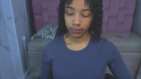 violeth_b online show from March 2, 12:56 pm