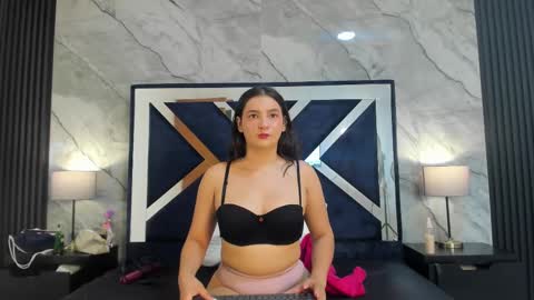 Violet Rose online show from October 9, 7:40 pm