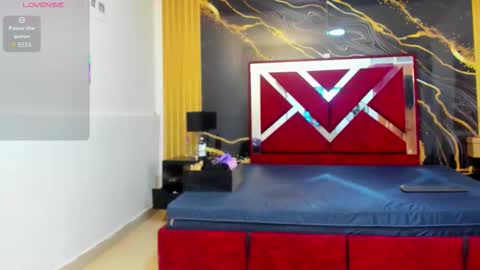 Violet Rose online show from February 26, 8:30 pm