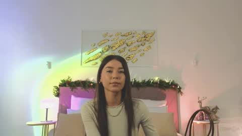 violetta_finch online show from January 14, 10:20 am