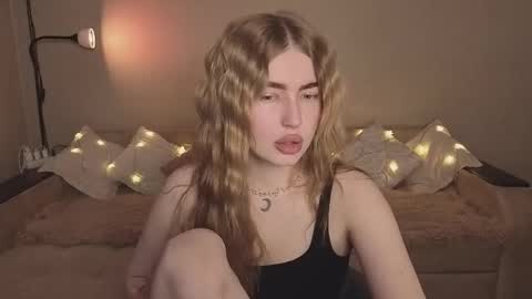 ViolettaOtis online show from March 5, 2:46 pm