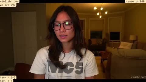 follow me on twitter violishh and ig violishh  online show from September 26, 1:03 am