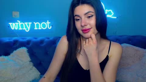 viollinalv online show from February 16, 7:52 am