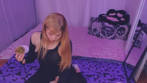 X  A-12 online show from December 22, 2:36 am