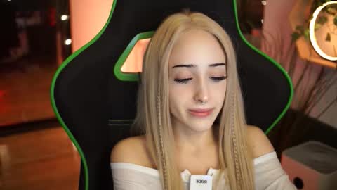 virtualexis online show from November 26, 8:10 pm