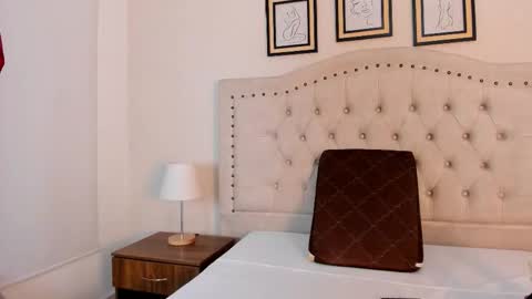 VIVIANA DOMINGUEZ online show from March 15, 2:19 pm