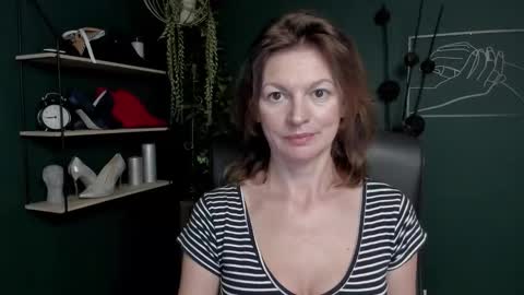 Snapshot of vivian_dream chatting on September 11, 8:36 am Vivian online show from September 11, 8:36 am